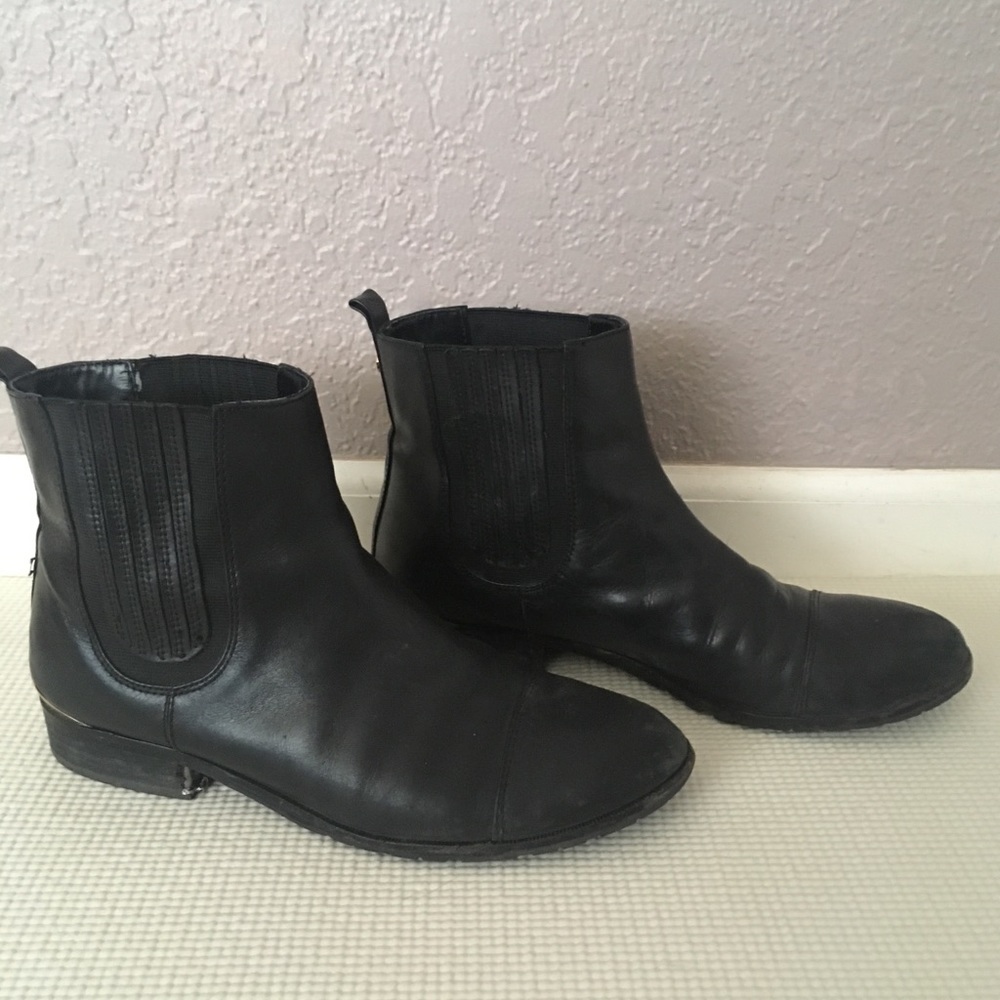 Fall Chelsea Leather boots women’s 10